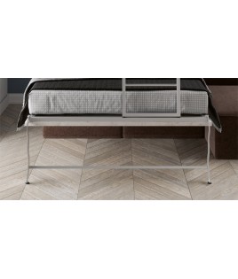 Salón moderno formado por Litera Abatible Vertical con cama Matrimonial, estantería y sofá con chaiselongue